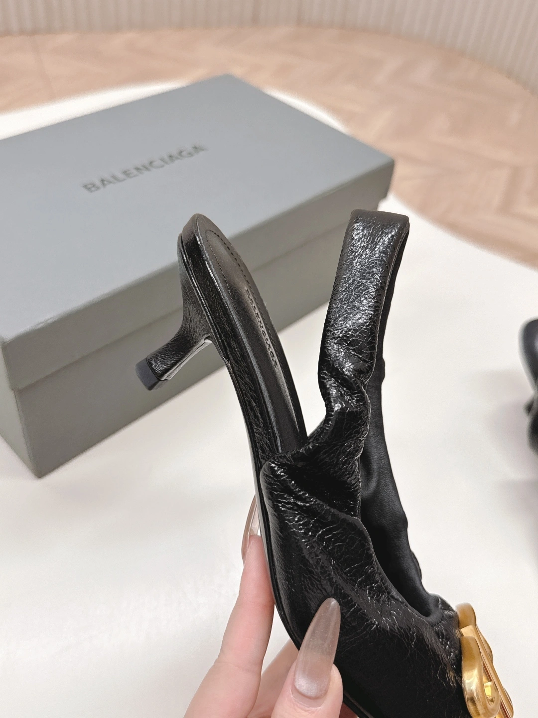 COCO-- 218593i161 818870WBD4T1080 Heel height：4.5CM cowhide sheepskin item:E-X158E1425W